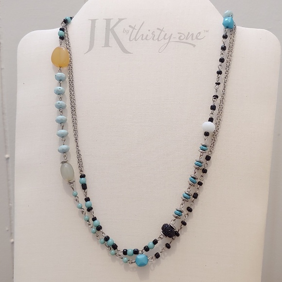 Turquoise/Silver Necklace - Picture 1 of 1